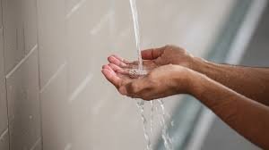 Wudhu: Cahaya di Hari Kiamat dan Syarat Sah Shalat